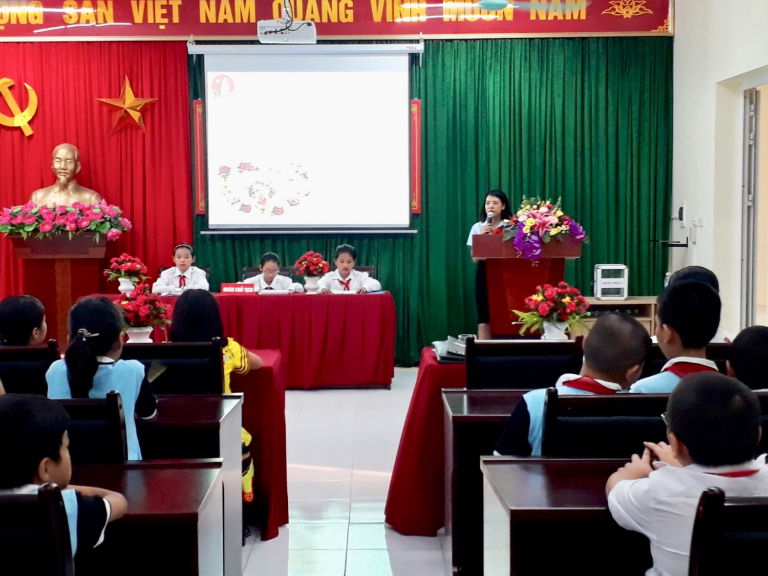 Đại biểu phát biểu