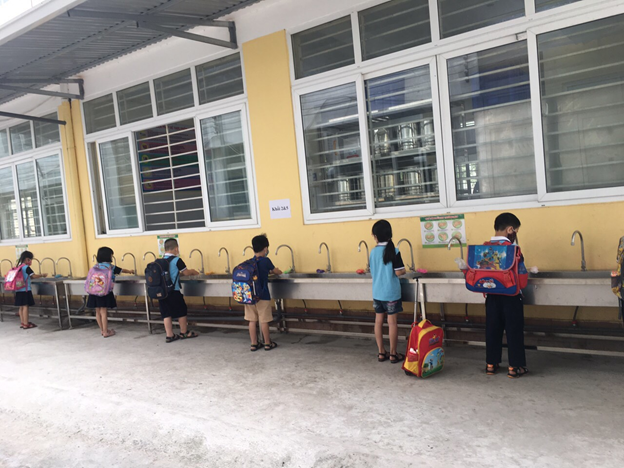 TRƯỜNG TIỂU HỌC TRẦN QUỐC TOẢN CHÀO ĐÓN CÁC EM HỌC SINH QUAY TRỞ LẠI  TRƯỜNG SAU THỜI GIAN NGHỈ DO COVID 19